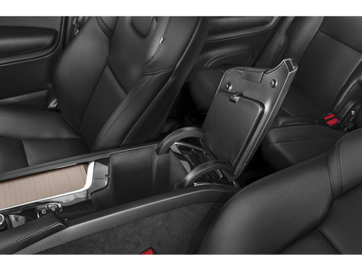 2024 Volvo XC90 B6 Plus Bright Theme