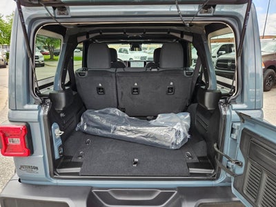 2024 Jeep Wrangler 4-Door Sahara 4x4