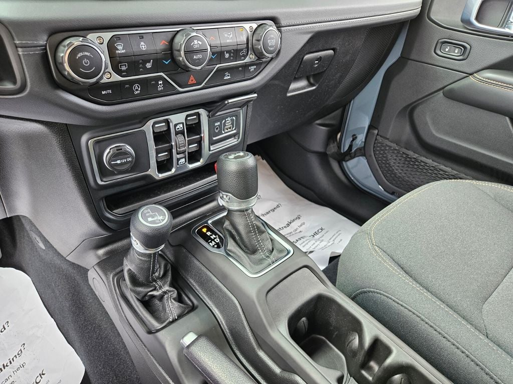 2024 Jeep Wrangler 4-Door Sahara 4x4