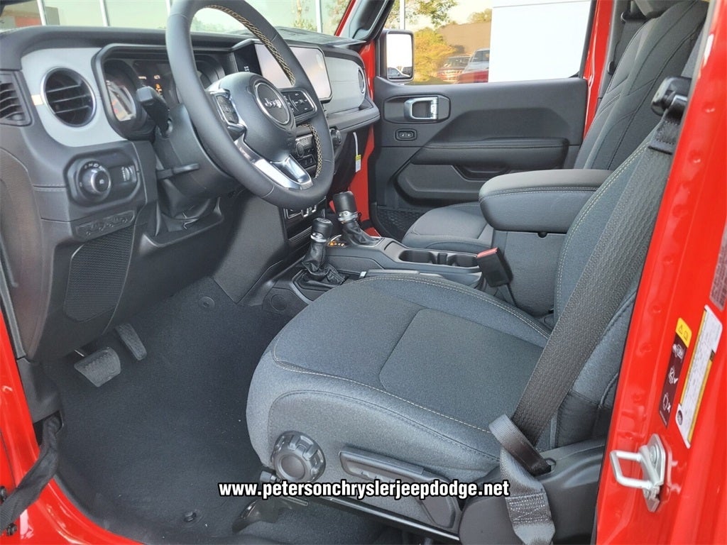 2024 Jeep Wrangler WRANGLER 4-DOOR SAHARA