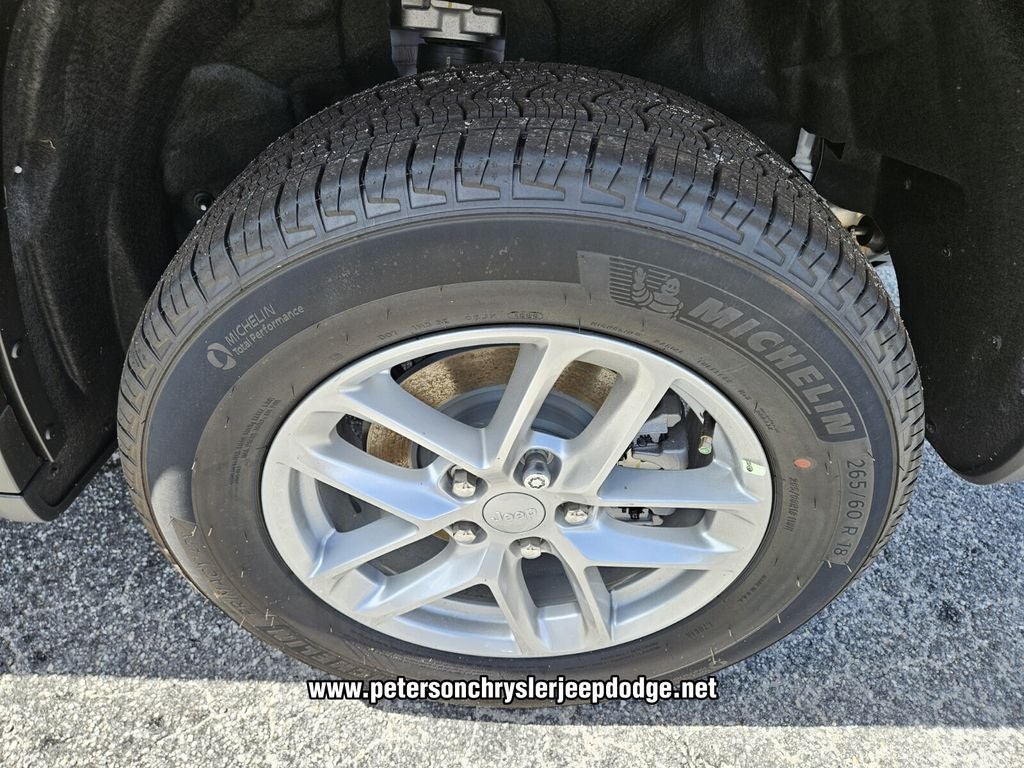 2026 Jeep Grand Cherokee GRAND CHEROKEE LAREDO X 4X2