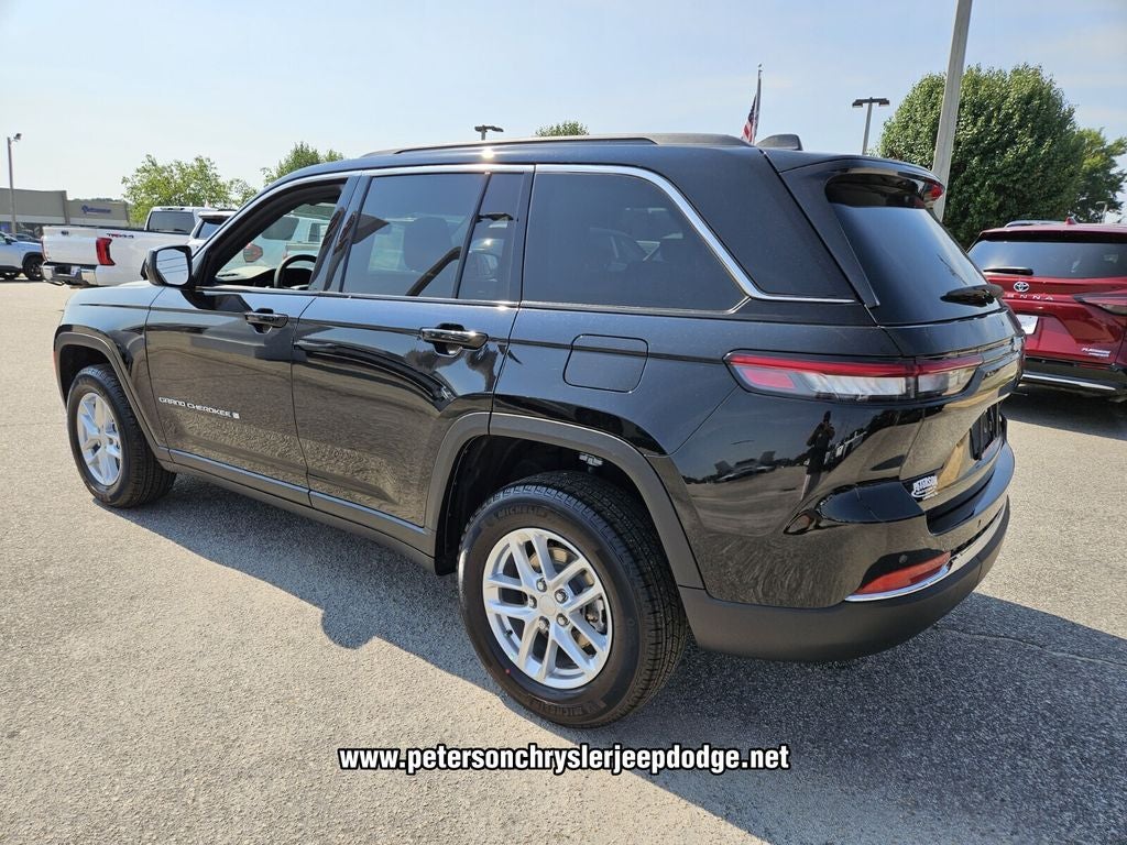 2026 Jeep Grand Cherokee GRAND CHEROKEE LAREDO 4X2