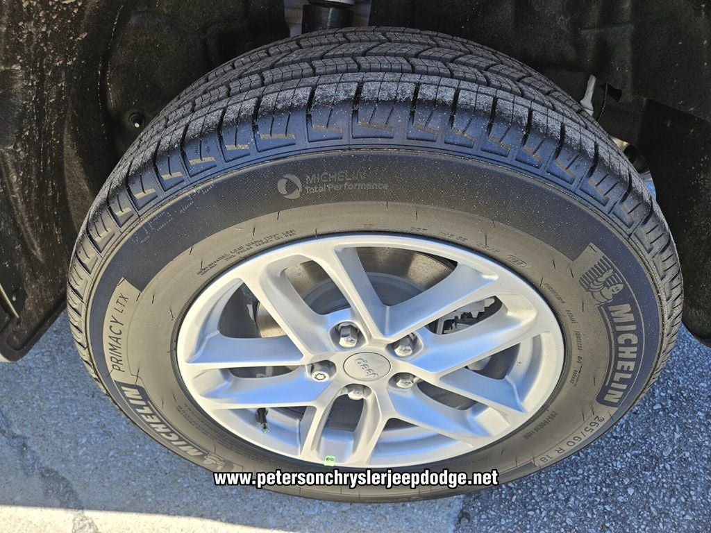 2026 Jeep Grand Cherokee GRAND CHEROKEE LAREDO 4X2