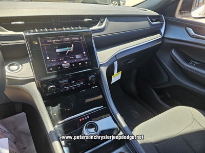 2026 Jeep Grand Cherokee GRAND CHEROKEE LAREDO 4X2