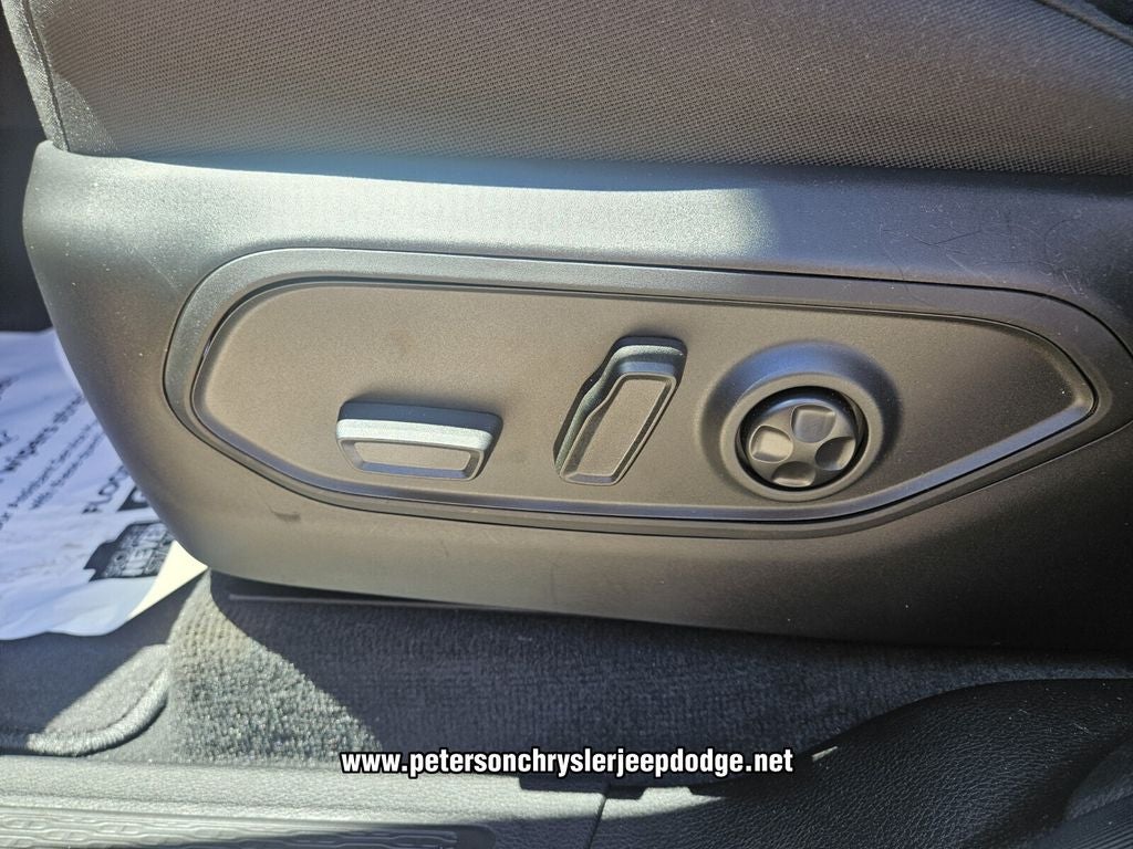 2026 Jeep Grand Cherokee GRAND CHEROKEE LAREDO X 4X2