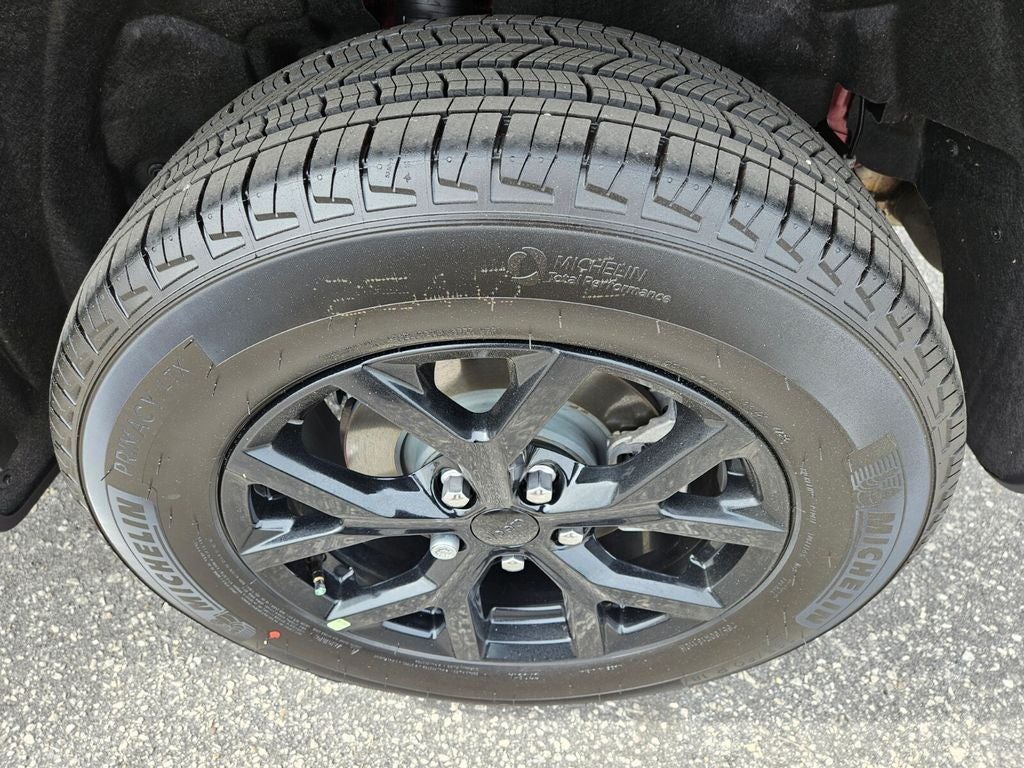 2026 Jeep Grand Cherokee Altitude 4x2