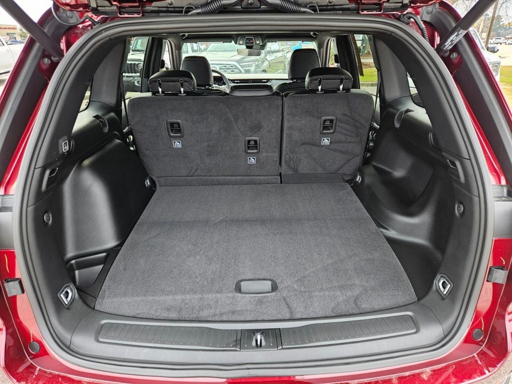 2026 Jeep Grand Cherokee Altitude 4x2