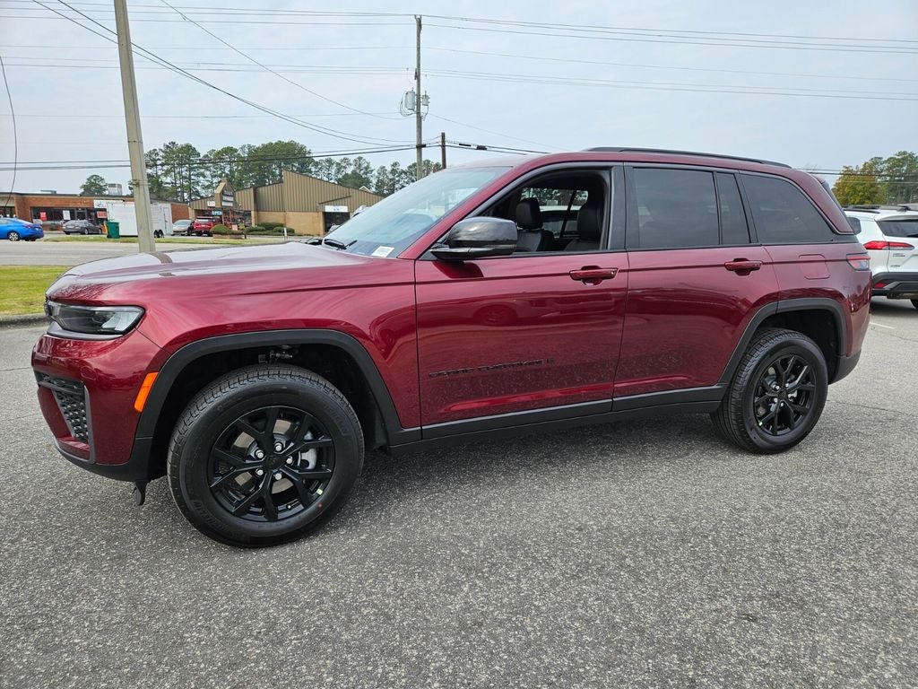 2026 Jeep Grand Cherokee Altitude 4x2