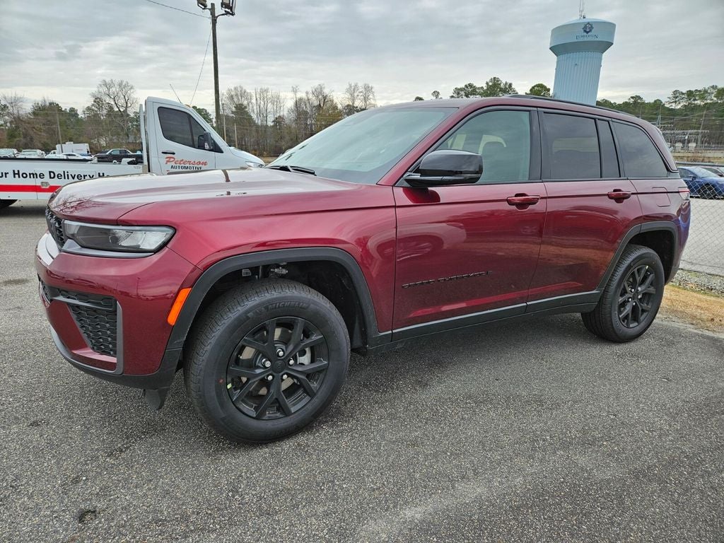 2026 Jeep Grand Cherokee Altitude 4x2