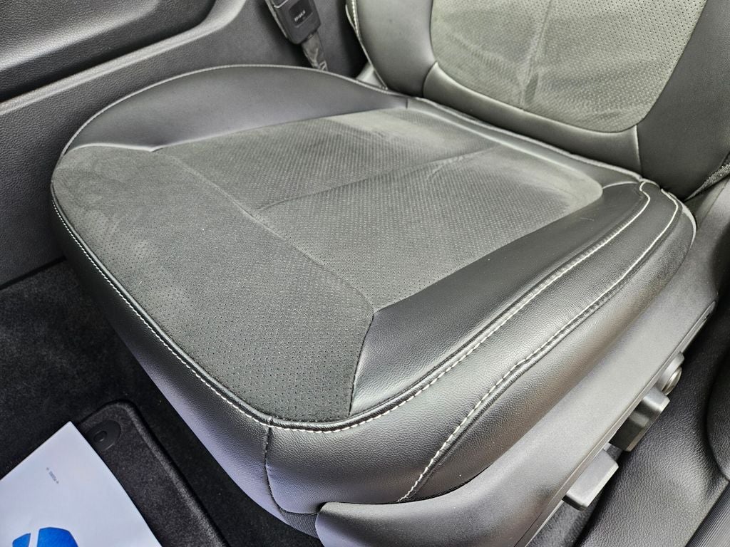 2026 Jeep Grand Cherokee Altitude 4x2