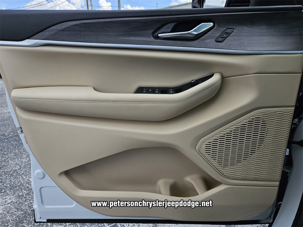 2025 Jeep Grand Cherokee GRAND CHEROKEE LIMITED 4X2