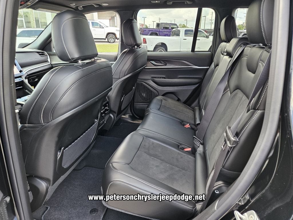 2026 Jeep Grand Cherokee GRAND CHEROKEE LAREDO ALTITUDE 4X4