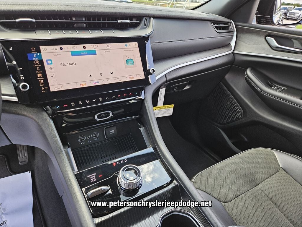 2026 Jeep Grand Cherokee GRAND CHEROKEE LAREDO ALTITUDE 4X4