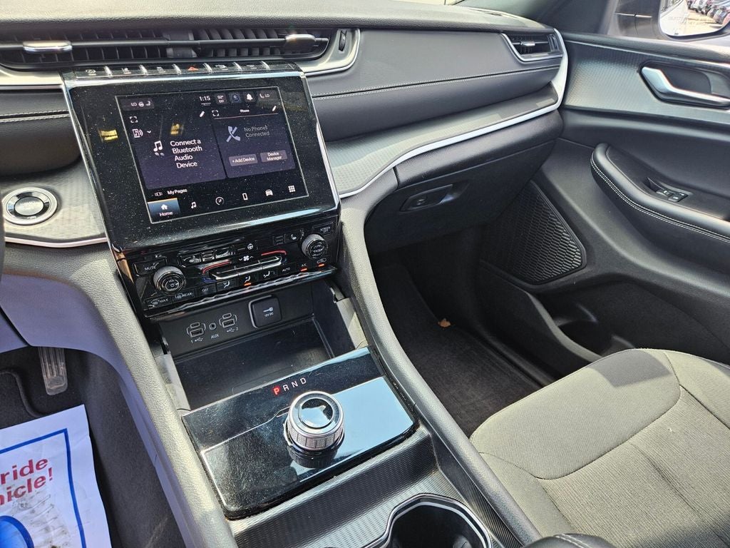 2025 Jeep Grand Cherokee L Laredo 4x2