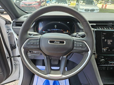 2025 Jeep Grand Cherokee L Laredo 4x2