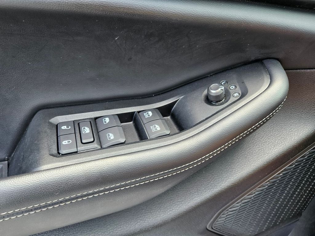 2025 Jeep Grand Cherokee L Laredo 4x2