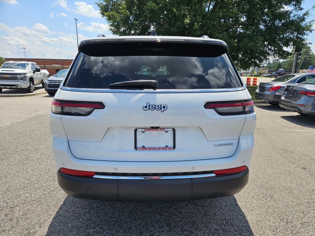 2025 Jeep Grand Cherokee L Laredo 4x2