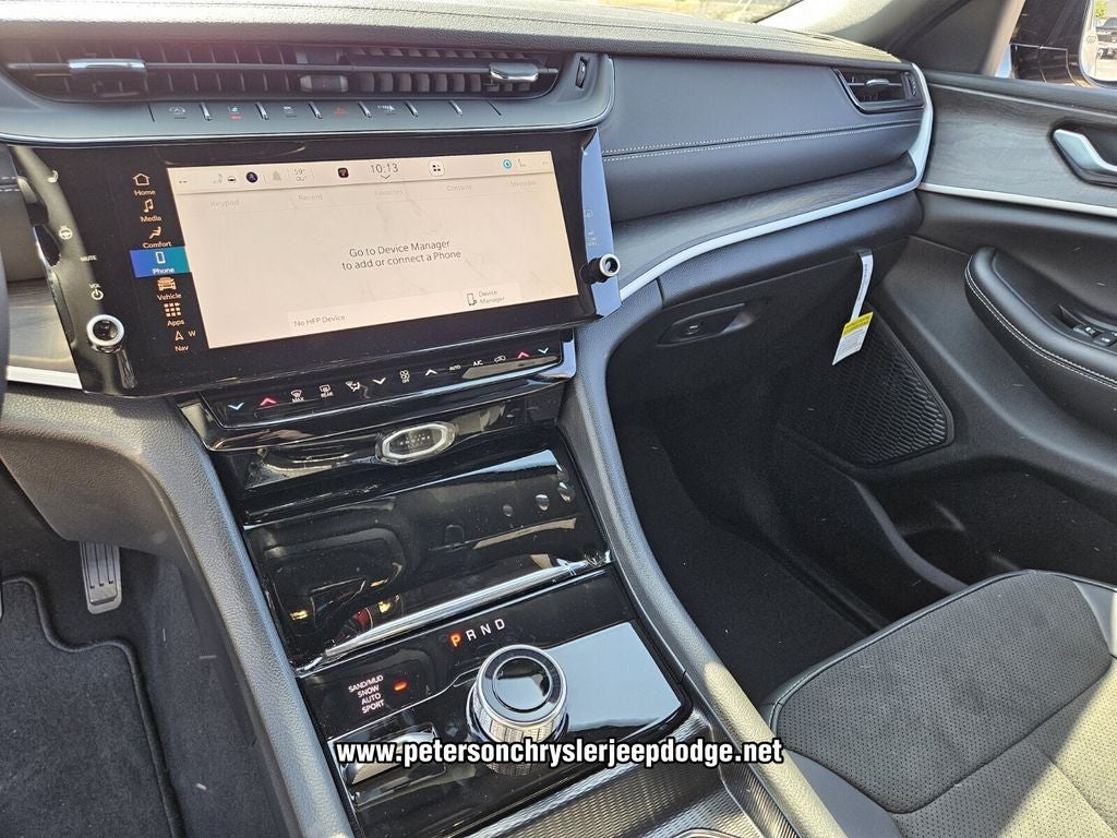 2026 Jeep Grand Cherokee GRAND CHEROKEE L LAREDO ALTITUDE 4X4