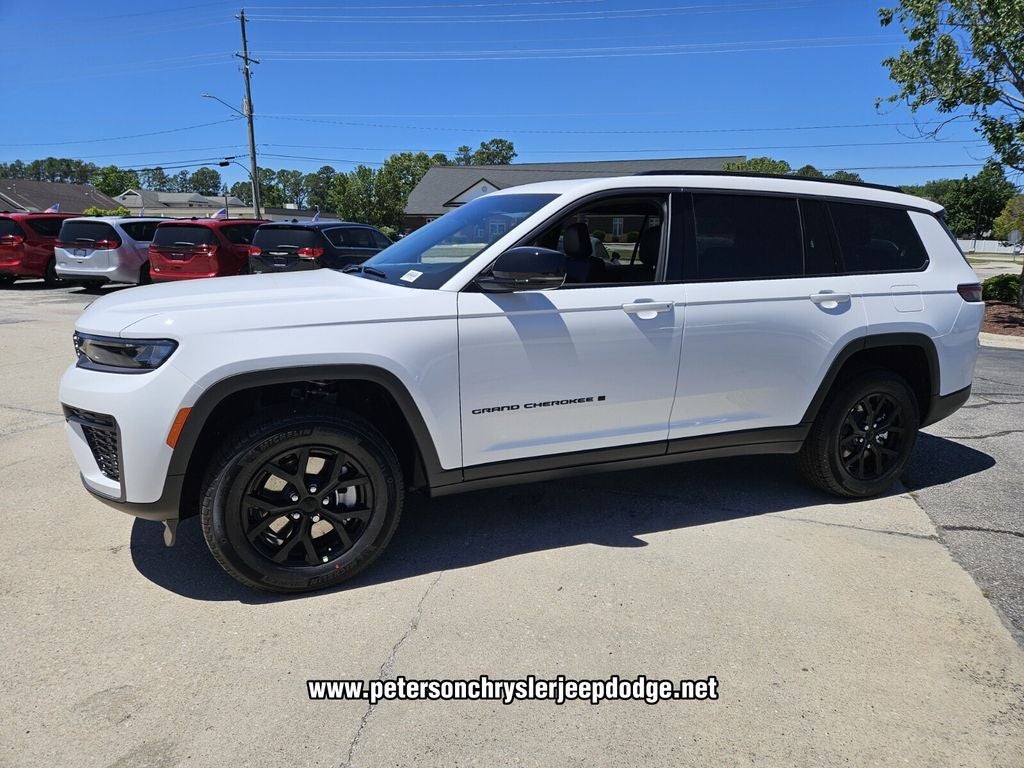 2026 Jeep Grand Cherokee GRAND CHEROKEE L LAREDO ALTITUDE 4X4