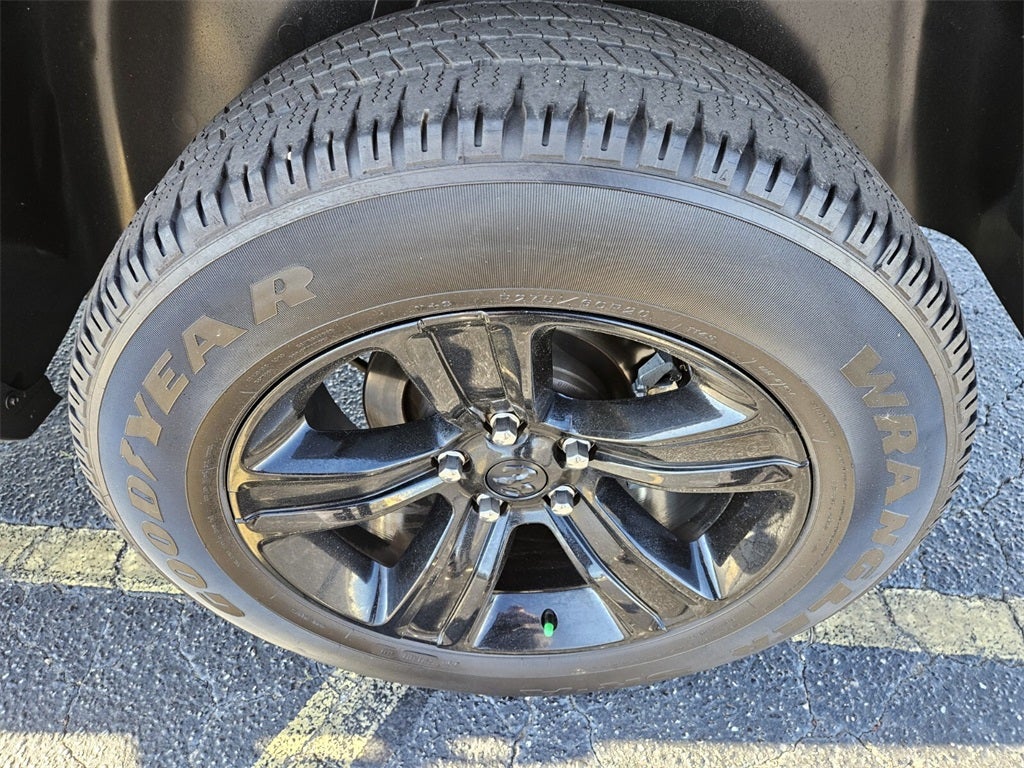 2024 RAM 1500 Classic Warlock Crew Cab 4x4 5'7' Box