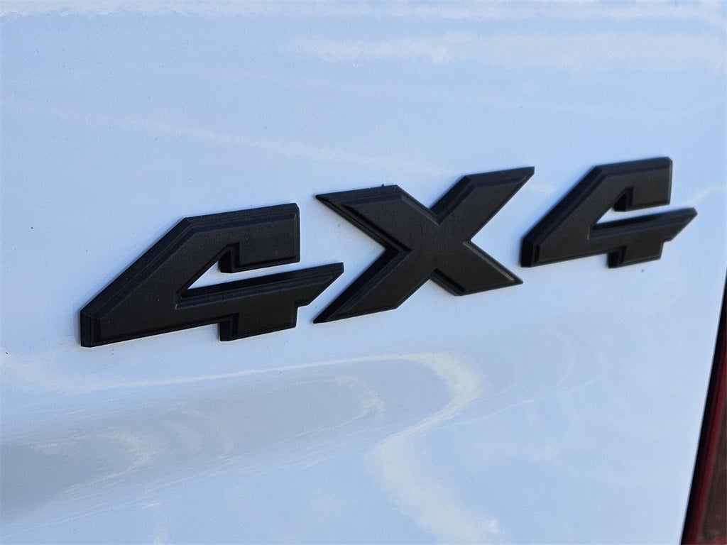 2024 RAM 1500 Classic Warlock Crew Cab 4x4 5'7' Box