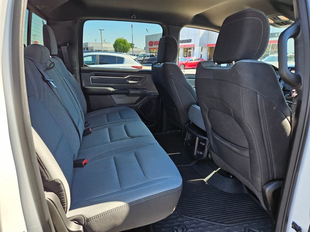 2022 RAM 1500 Big Horn Crew Cab 4x2 5'7' Box