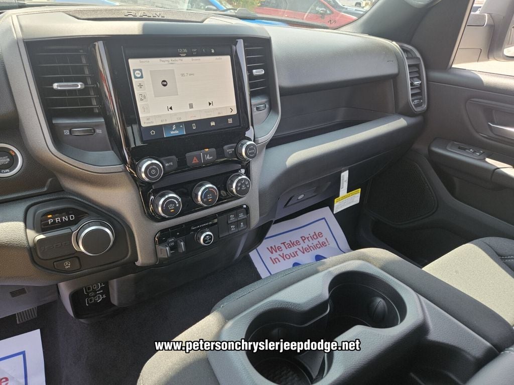 2026 RAM 1500 RAM 1500 TRADESMAN QUAD CAB 4X2 6'4' BOX