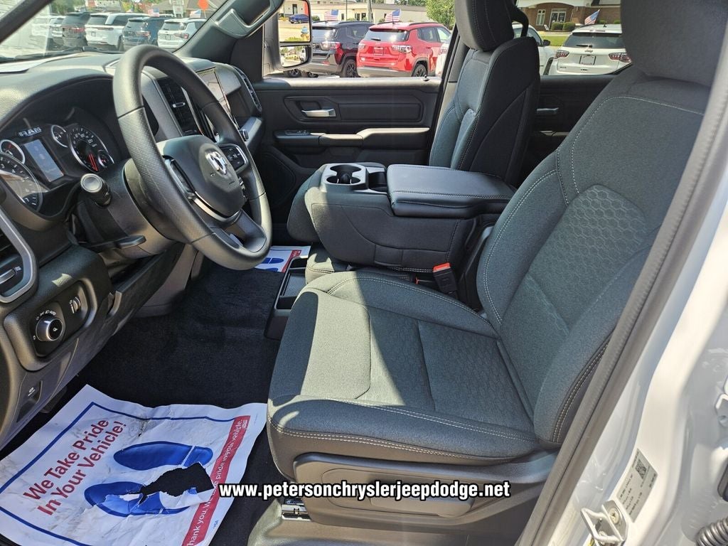 2026 RAM 1500 RAM 1500 TRADESMAN QUAD CAB 4X2 6'4' BOX