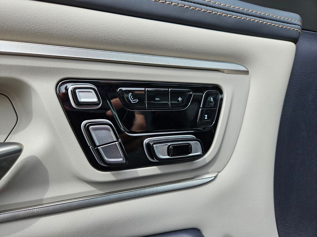2025 RAM 1500 Tungsten Crew Cab 4x4 5'7' Box