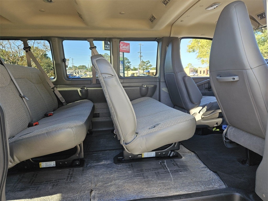 2024 Chevrolet Express Passenger RWD 3500 Extended Wheelbase LT