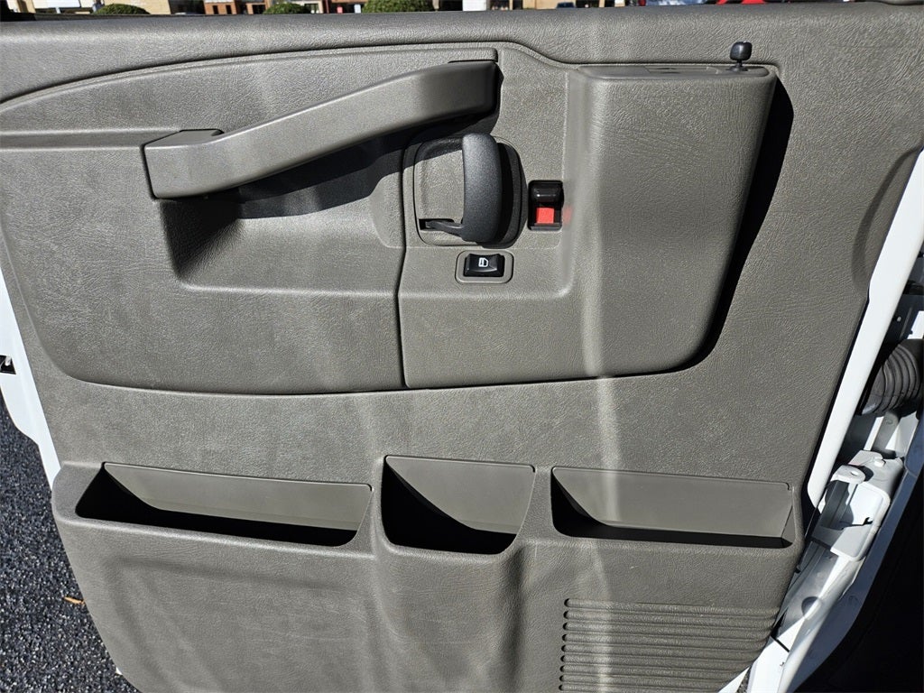 2024 Chevrolet Express Passenger RWD 3500 Extended Wheelbase LT