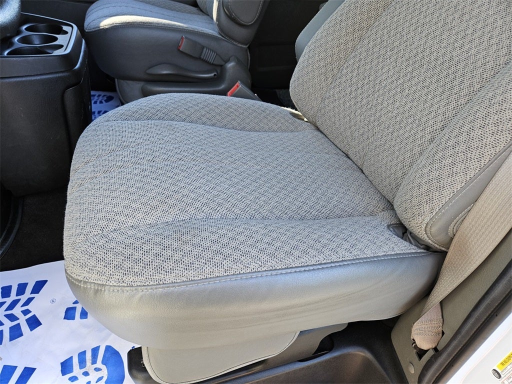 2024 Chevrolet Express Passenger RWD 3500 Extended Wheelbase LT