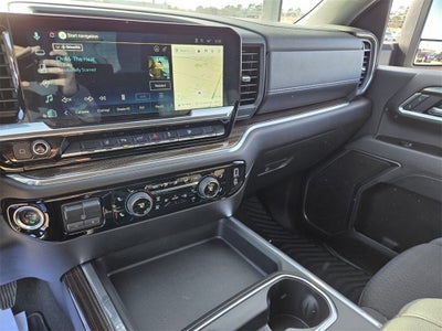 2025 Chevrolet Silverado 3500HD 4WD Crew Cab Long Bed LT