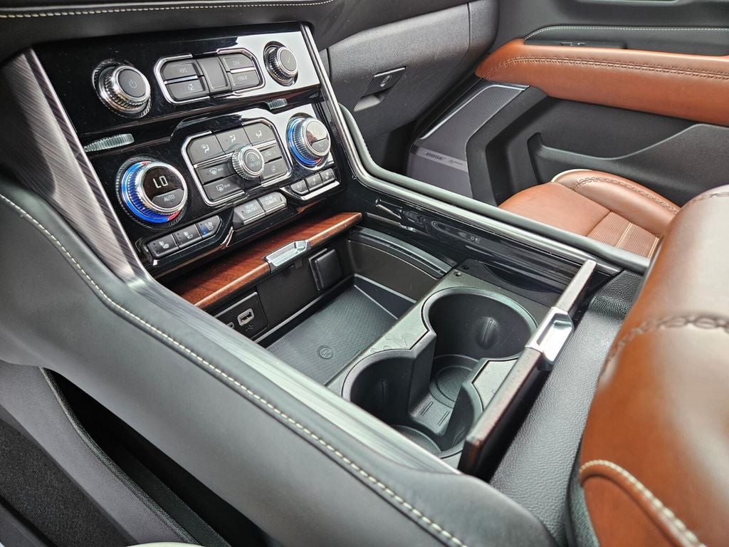 2024 GMC Yukon XL 4WD Denali Ultimate