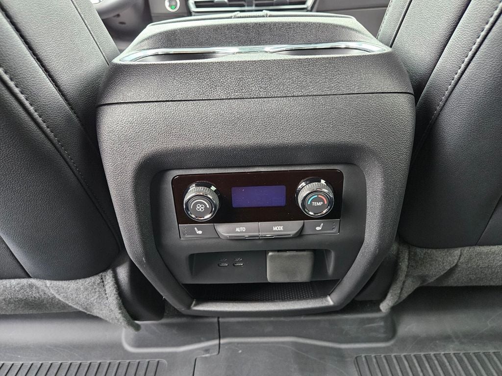 2026 Chevrolet Traverse FWD High Country