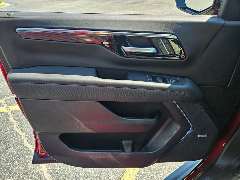 2025 Chevrolet Tahoe 4WD RST