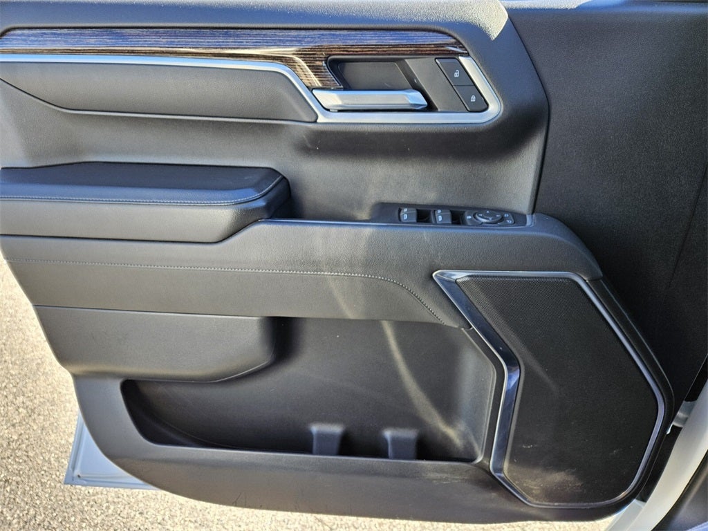 2022 GMC Sierra 1500 4WD Crew Cab Short Box Elevation