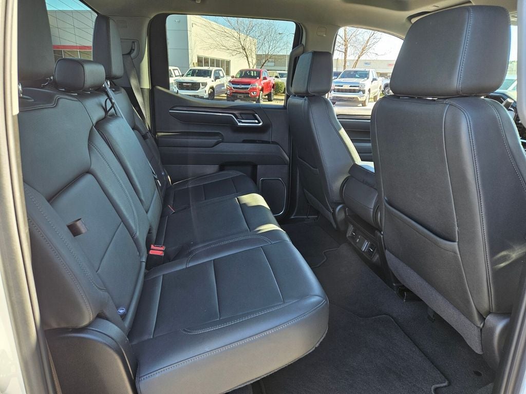 2025 GMC Sierra 1500 4WD Crew Cab Short Box SLT