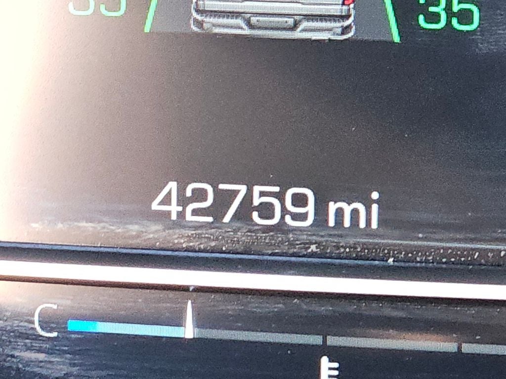 2025 GMC Sierra 1500 4WD Crew Cab Short Box SLT