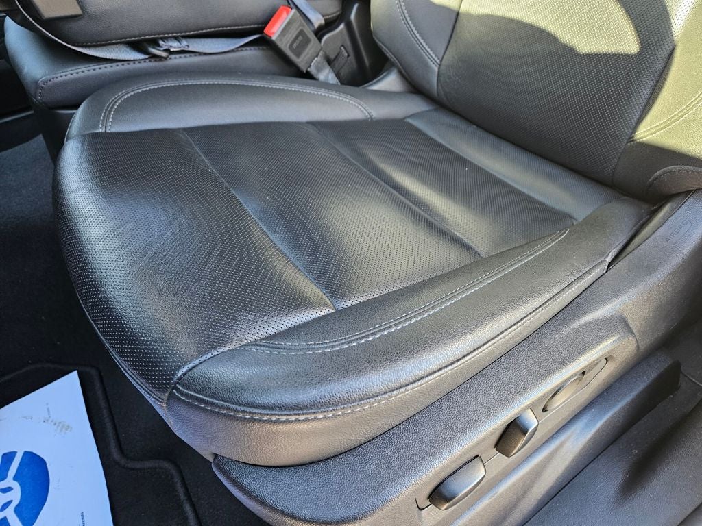 2025 GMC Sierra 1500 4WD Crew Cab Short Box SLT