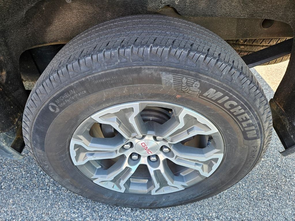 2025 GMC Sierra 1500 4WD Crew Cab Short Box SLT