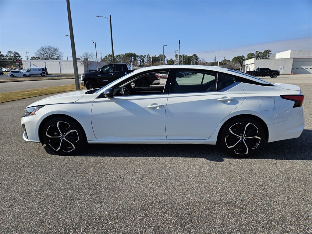 2024 Nissan Altima SR FWD