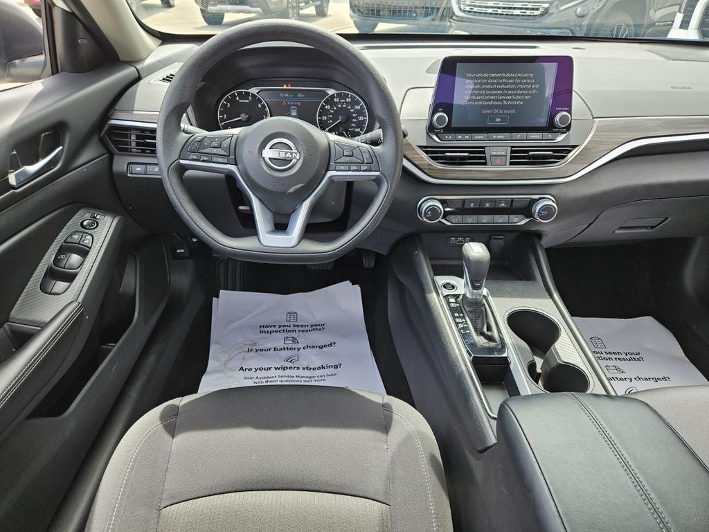 2025 Nissan Altima SV FWD