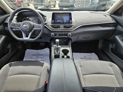 2025 Nissan Altima SV FWD