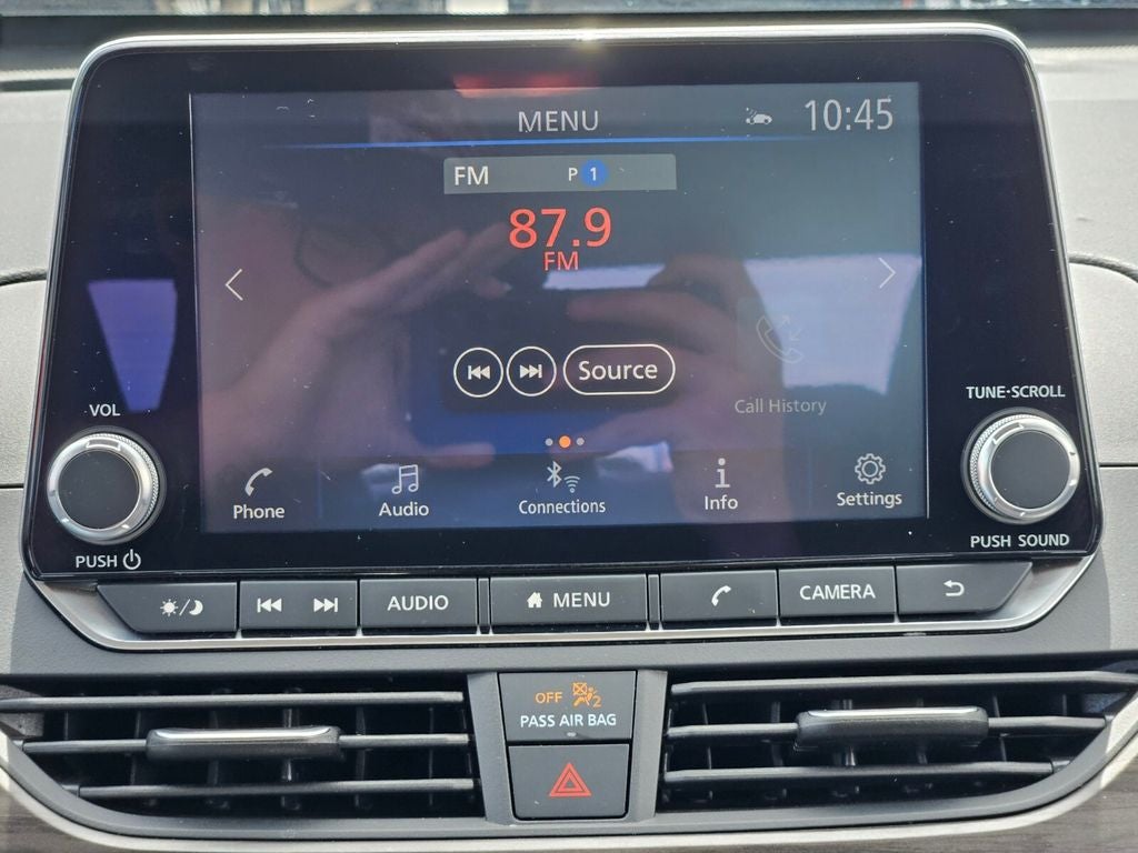 2025 Nissan Altima SV FWD