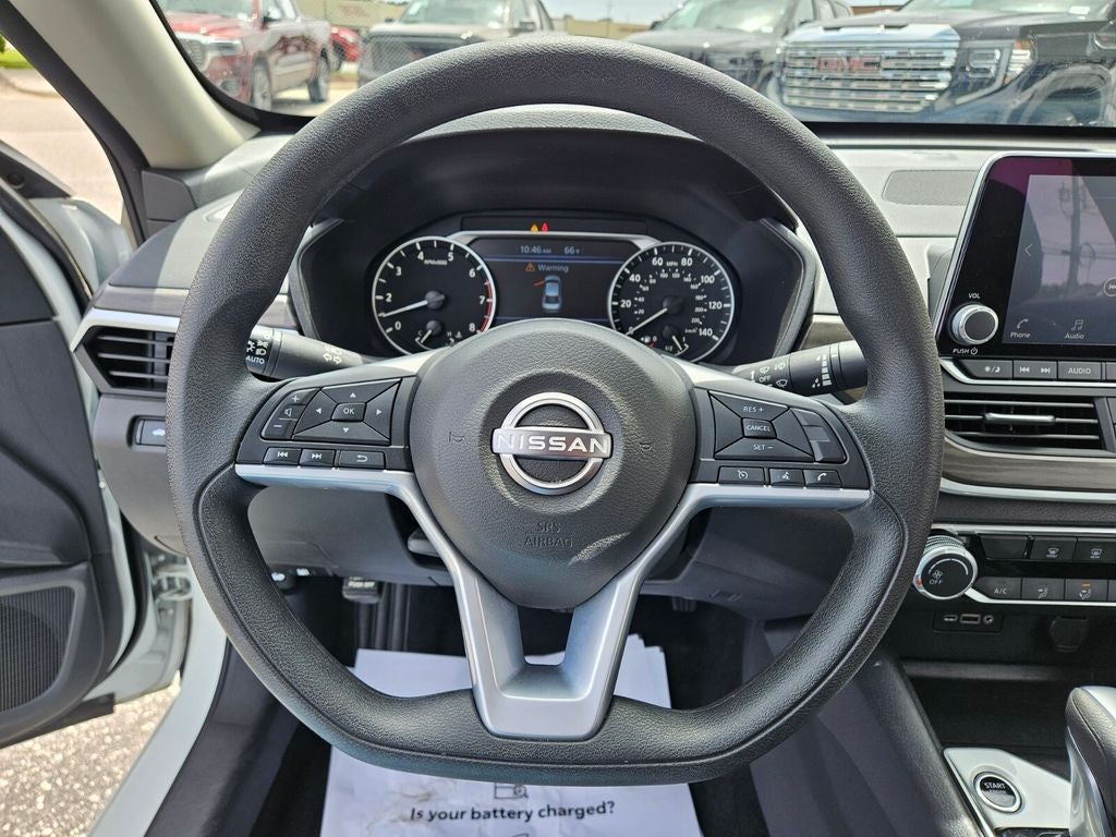 2025 Nissan Altima SV FWD