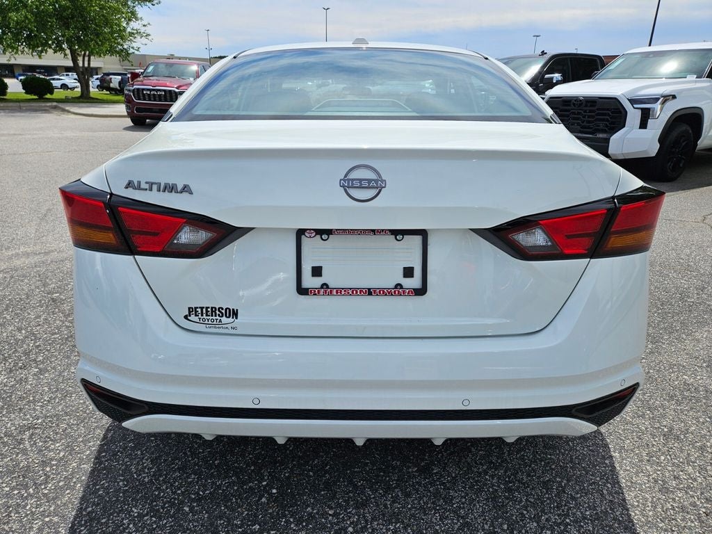 2025 Nissan Altima SV FWD