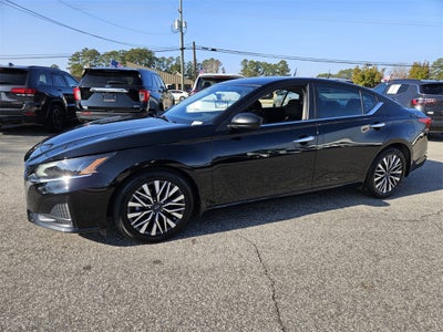 2024 Nissan Altima SV FWD