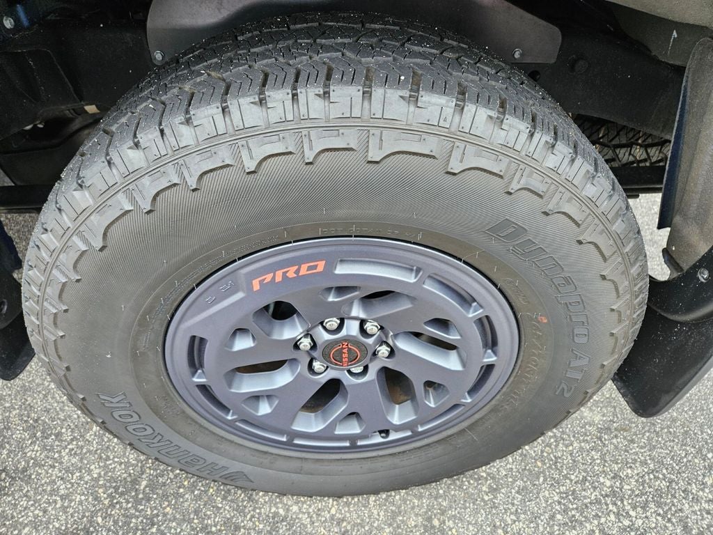 2025 Nissan Frontier Crew Cab PRO-X 4x2