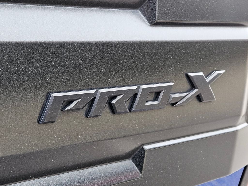 2025 Nissan Frontier Crew Cab PRO-X 4x2
